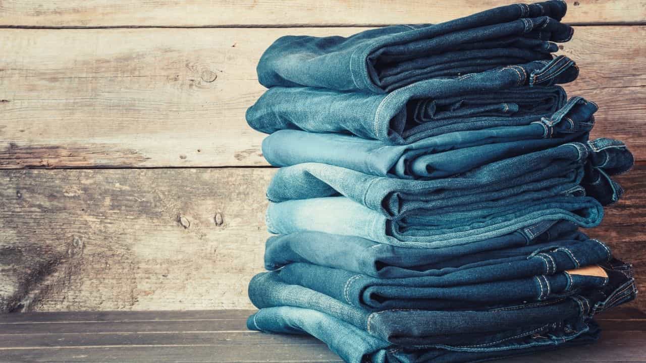 How Much Does A Pair of Jeans Weigh